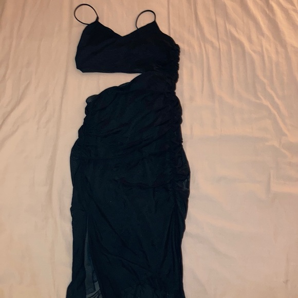 Black dress - Picture 1 of 2